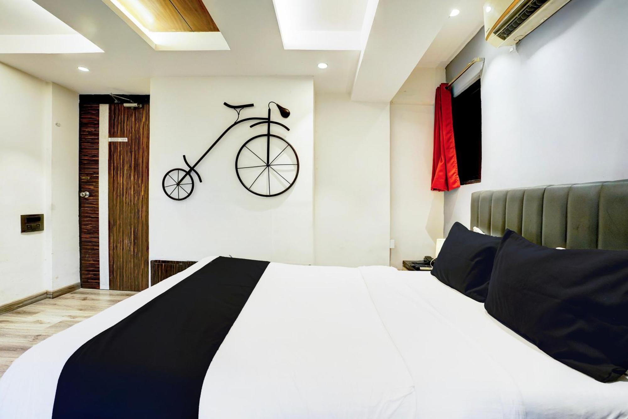 Super Hotel O Seawoods Near Palm Beach Road Formerly Sai Roop Navi Mumbai Extérieur photo