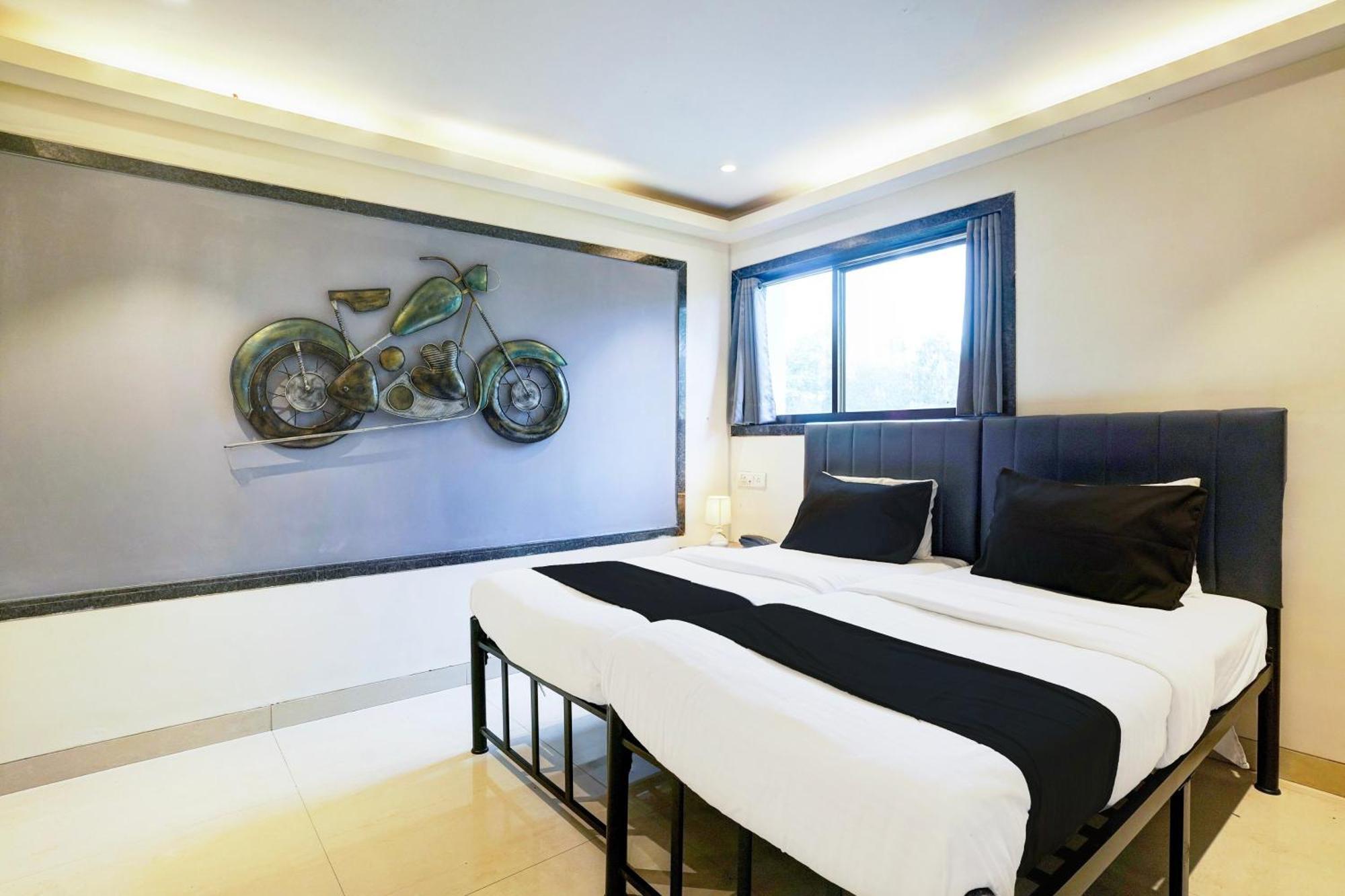 Super Hotel O Seawoods Near Palm Beach Road Formerly Sai Roop Navi Mumbai Extérieur photo