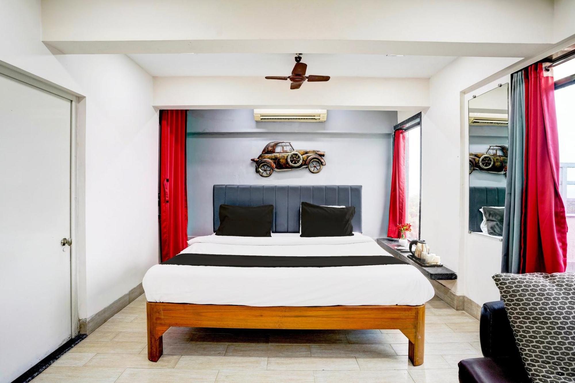 Super Hotel O Seawoods Near Palm Beach Road Formerly Sai Roop Navi Mumbai Extérieur photo